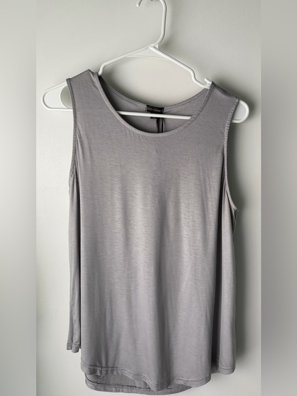 Coco & Carmen Grey Erin Pleat Back Tank size L/XL